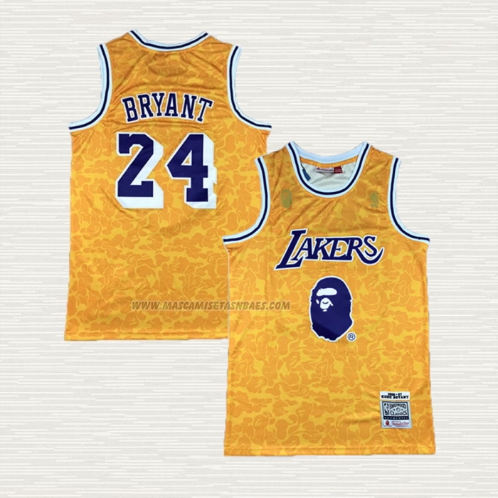 Camiseta NO 24 Los Angeles Lakers Mitchell & Ness Bape Amarillo
